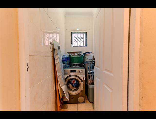 3 BEDROOM HOUSE FOR SALE IN MORNINGSIDE